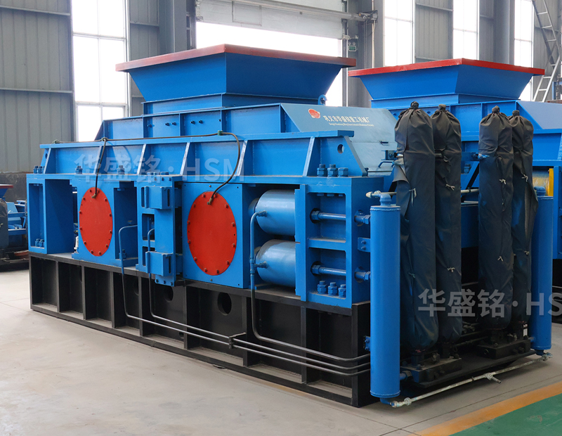 什么設備可破碎可制砂？新型對輥制砂機多少錢一臺？
