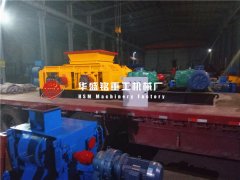 雙齒輥破碎機如何排料才能不堵料？